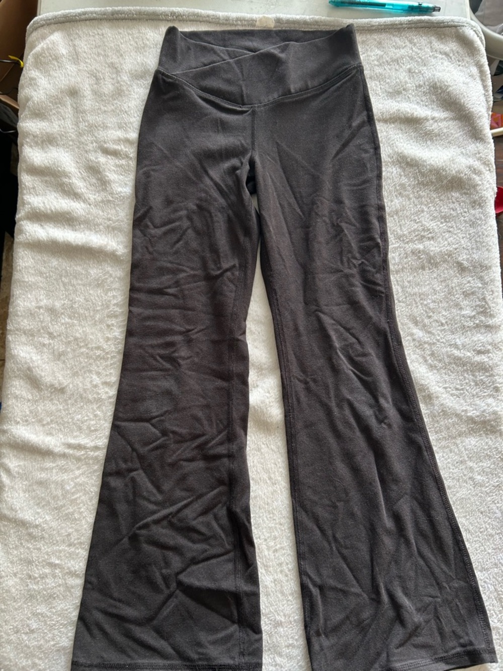 Old Navy Black High-Rise Flare Active Leggings